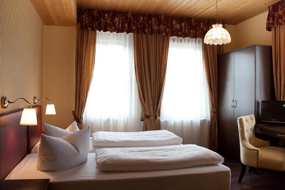 Gasthof - Hotel Zur Post Pocking  Extérieur photo